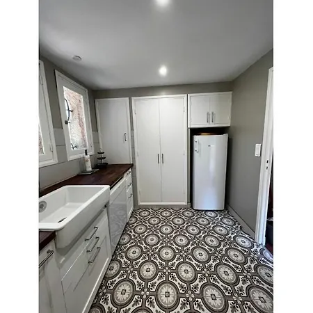 In Sainte Maxime With Swimming Pool Villa *