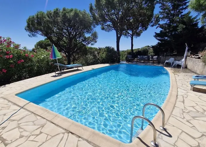 In Maxime With Swimming Pool Villa